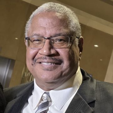 9c438e1d-d01d-44bd-832f-f53b5d3dfe3a 2